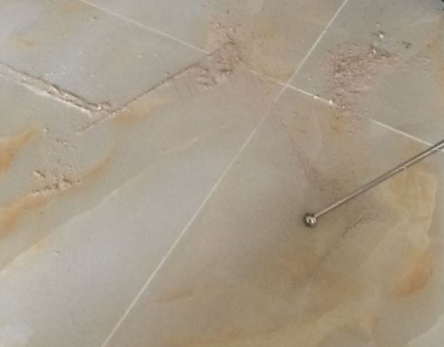 墨玉瓷砖空鼓维修公司分享粘合剂选择不当在瓷砖铺贴过程中可能导致以下问题