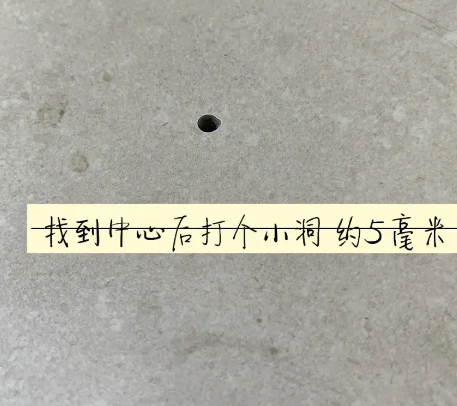 墨玉瓷砖空鼓维修公司专业解答在瓷砖铺贴过程中，如果砂料搅拌不均匀，将会带来以下问题